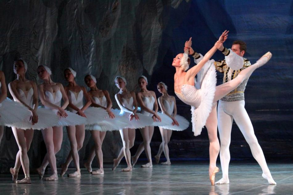 俄罗斯歌舞团演艺